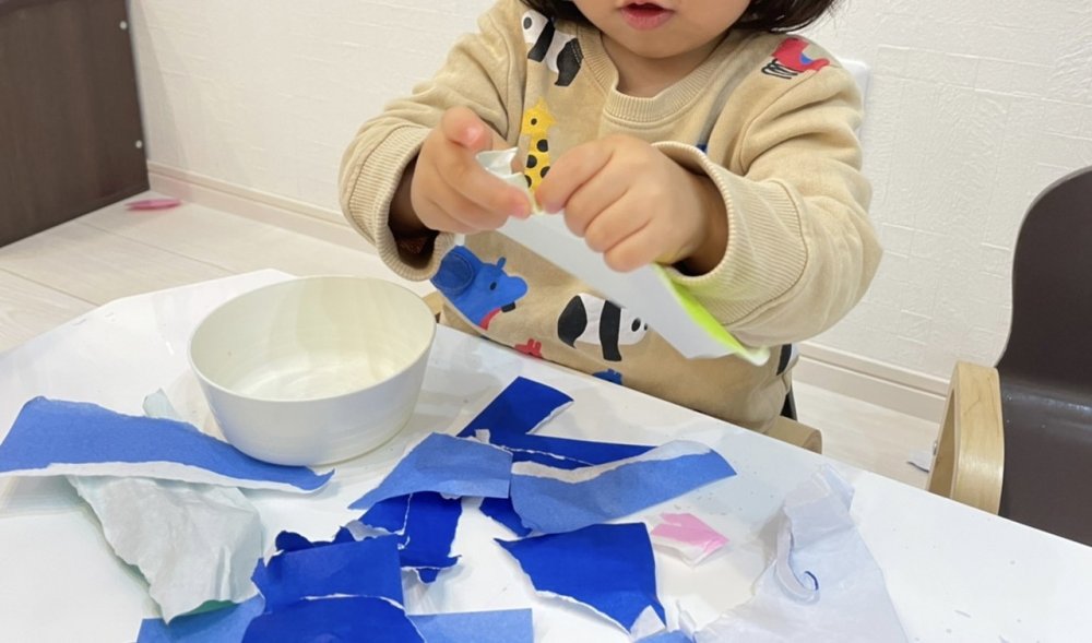 【みらい】お部屋でちぎり遊び！