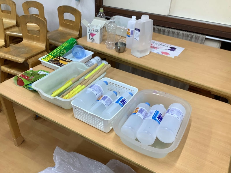 【はやみや】年長　科学遊び～片栗粉、スライム、スーパーボール作り～