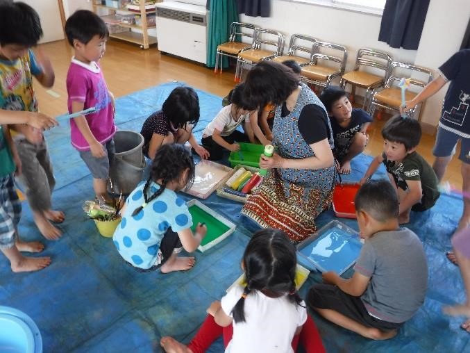 けやきエデュカーレ - 森村先生のアートを行いました。