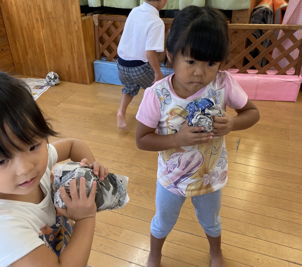 新聞紙遊び〜STEAM〜