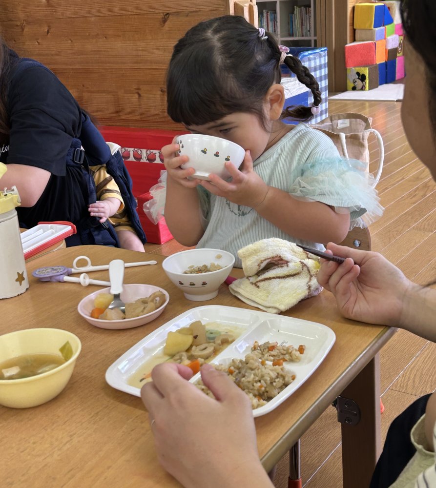 給食ランチ（提供：わかば）