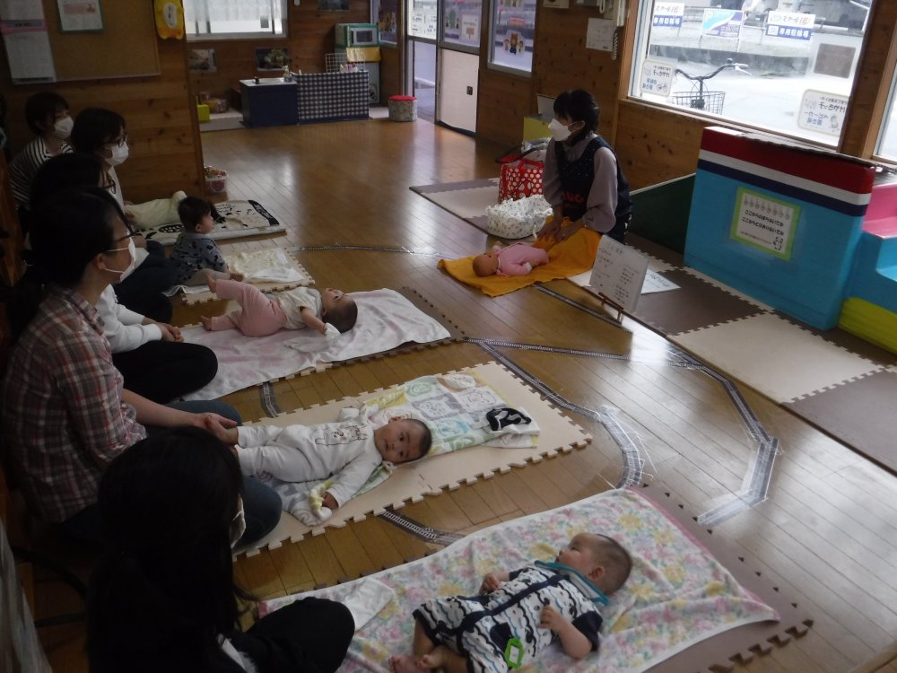 【けやきっ子】ベビーマッサージ　1回目