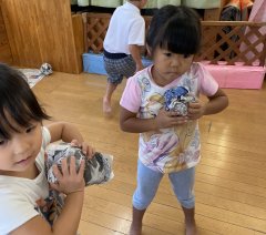 新聞紙遊び〜STEAM〜