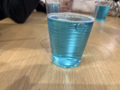 大学生と実験教室