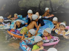 たいようぐみ　高麗川で川あそび〈わかば〉